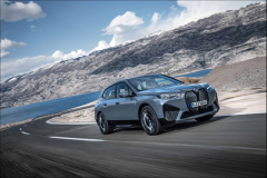����BMW iX ��������δ���ĺ�����������