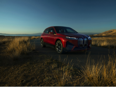 ����BMW iX���ݳ�չ��ʽ����